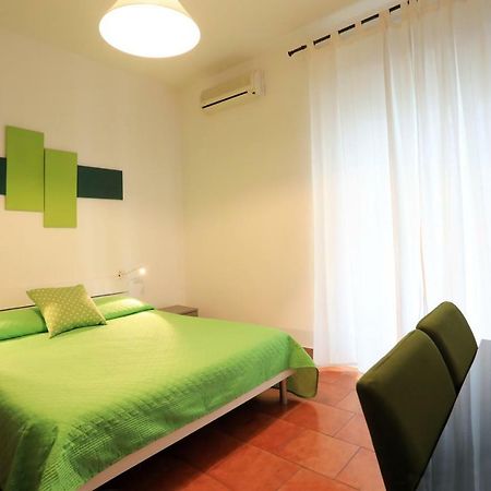 Primo Piano Guesthouse - Bari Policlinico Экстерьер фото