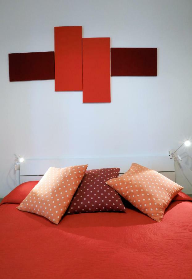 Primo Piano Guesthouse - Bari Policlinico Экстерьер фото